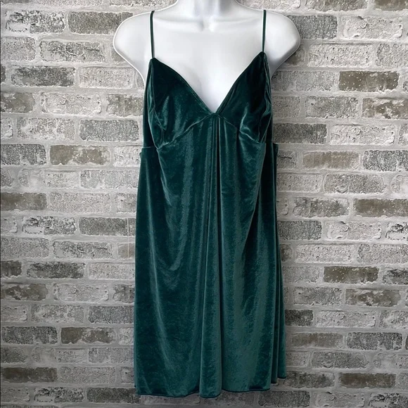 Victoria's Secret | Intimates & Sleepwear | Victorias Secret Green Velvet Slip  Dress Sleepwear Womens Size Xxl Babydoll | Poshmark